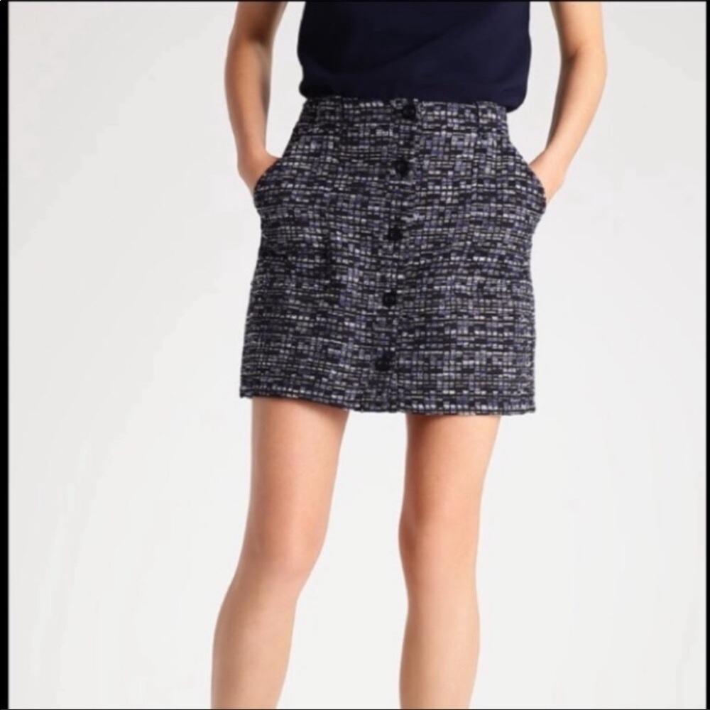 ⭐️ Banana Republic Tweed Skirt